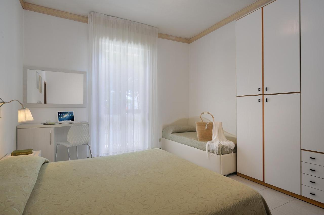 Hotel Suisse Milano Marittima Exterior foto